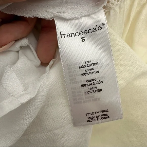 Audrey Parks + Francesca’s summer crochet backless dress. - Picture 5 of 6